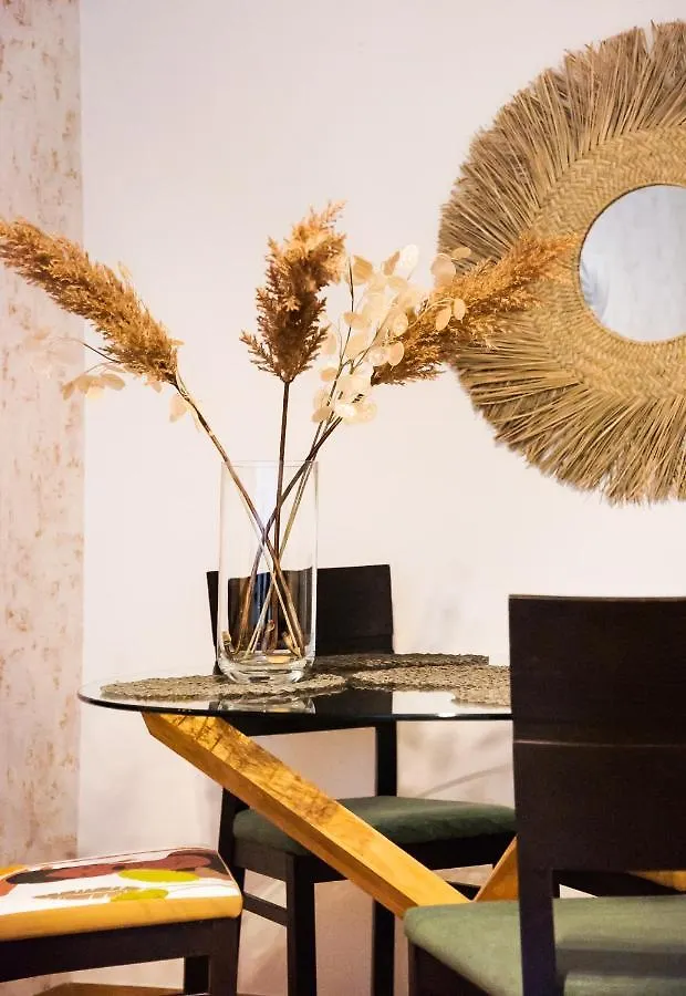 Metro Swietokrzyska Boho Aesthetic Apartment Warszawa