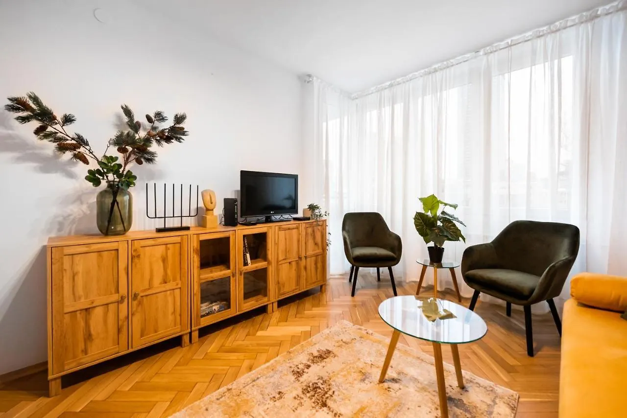 Metro Swietokrzyska Boho Aesthetic Apartment Warszawa Polska