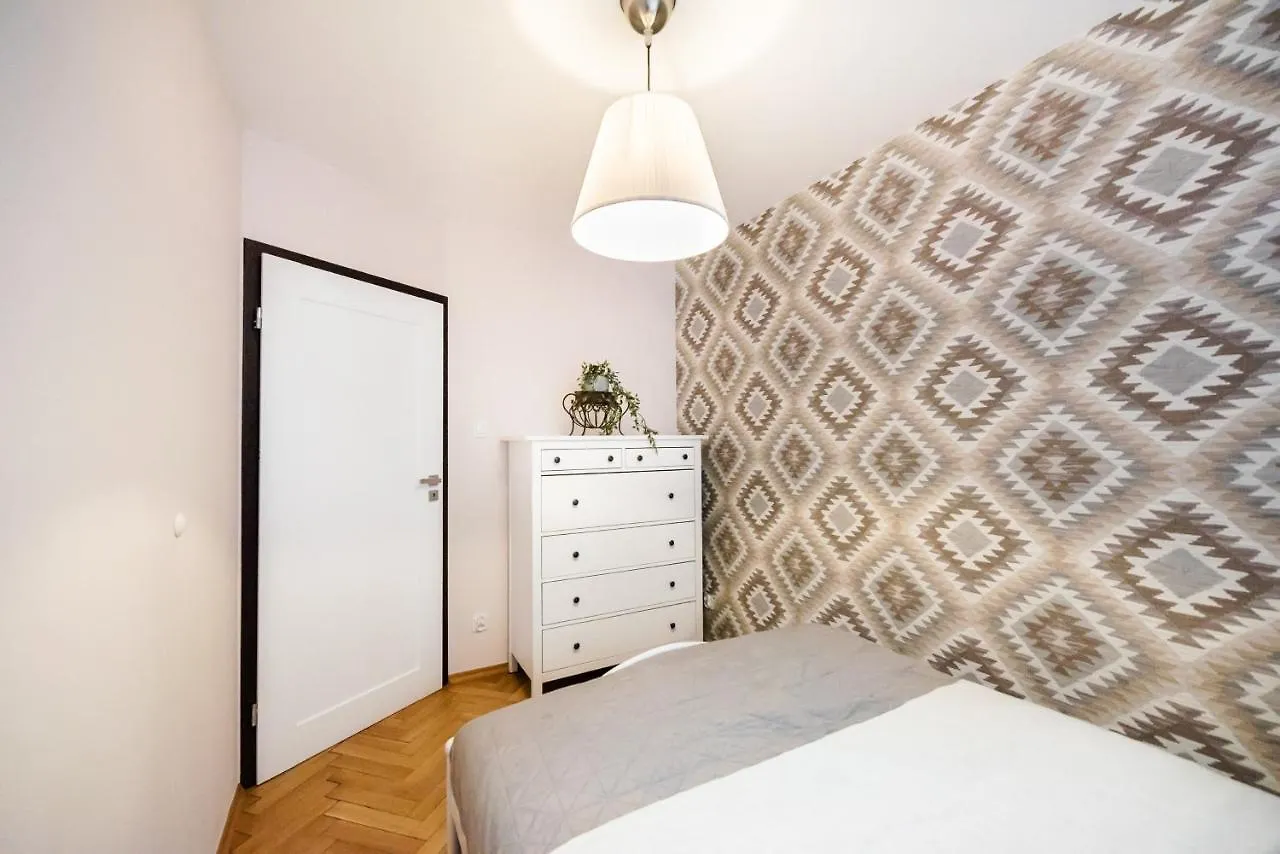 Metro Swietokrzyska Boho Aesthetic Apartment Warszawa